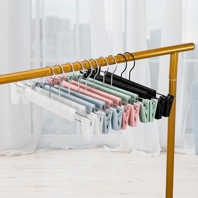 Skirt Hangers,Pants Hangers with Clips,360 ° Swivel Hooks Space Saving Hangersfor Pants, Skirts, Clothes, Jeans (30 Pack, Pink)