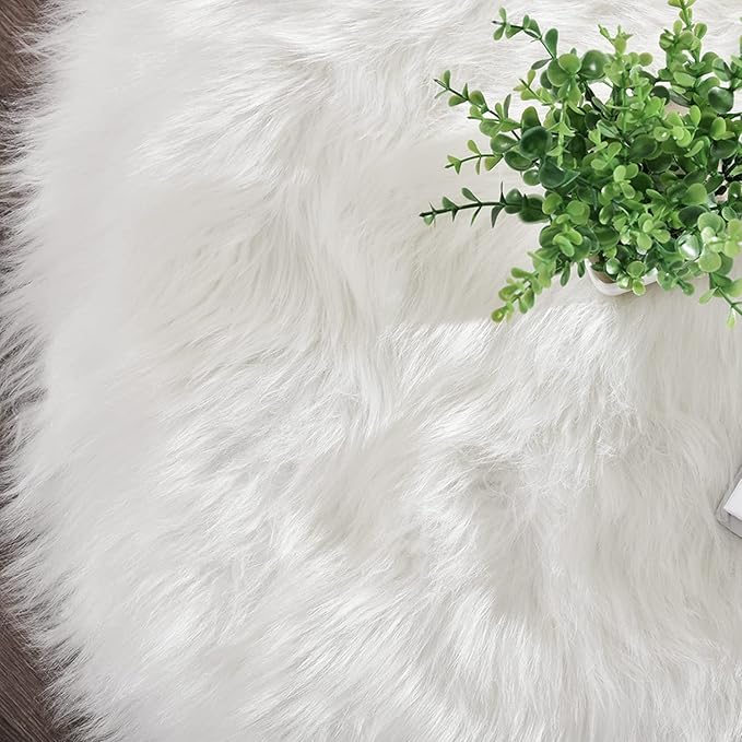 Latepis High Pile Faux Fur Area Rug, 5 x 8 ft, White, Fluffy Rug for Bedroom, Living Room, Playroom, Nursery