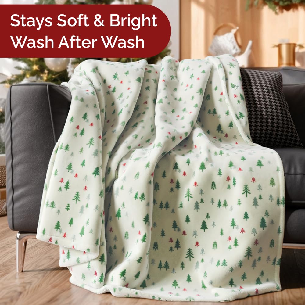 Ultra Soft Fleece Blanket Throw Size - Christmas Flannel Fleece Luxury Throw Blanket - Lightweight Throw for Couch, Bed, Chair - Warm & Breathable - Cozy Microplush Bedding - Christmas Trees