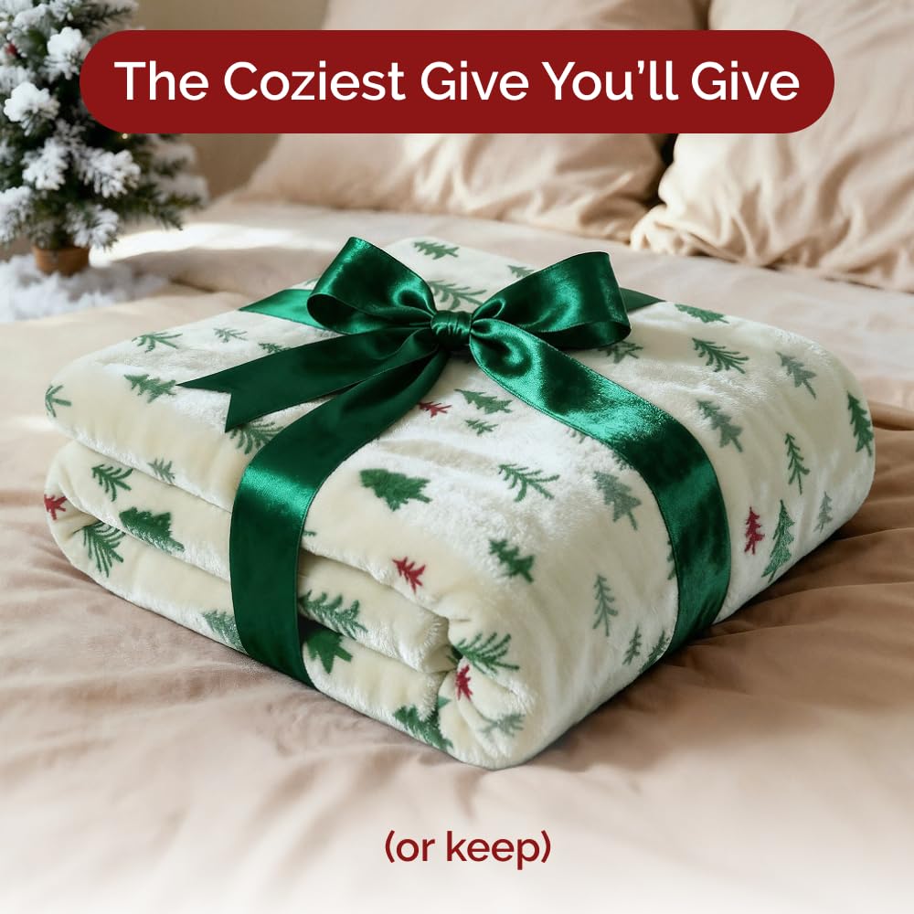 Ultra Soft Fleece Blanket Throw Size - Christmas Flannel Fleece Luxury Throw Blanket - Lightweight Throw for Couch, Bed, Chair - Warm & Breathable - Cozy Microplush Bedding - Christmas Trees