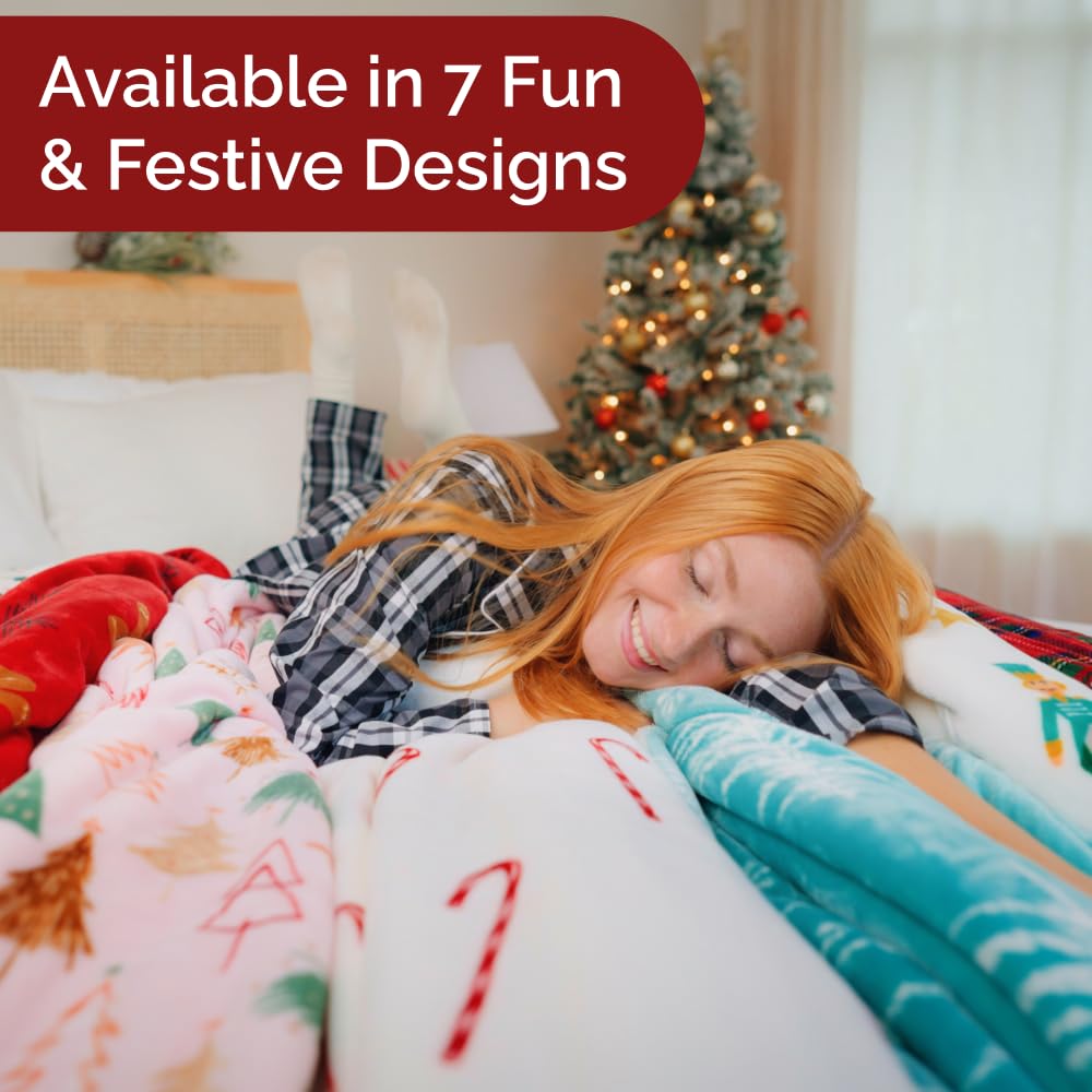 Ultra Soft Fleece Blanket Throw Size - Christmas Flannel Fleece Luxury Throw Blanket - Lightweight Throw for Couch, Bed, Chair - Warm & Breathable - Cozy Microplush Bedding - Christmas Trees
