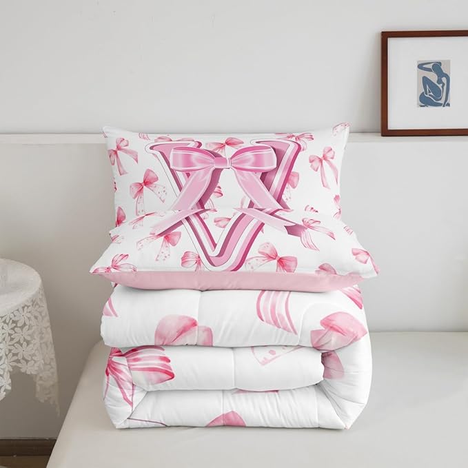 jejeloiu Kids Girls Cute Pink Bow Comforter Set Twin Size Monogrammed Bedding Set Ultra Soft Personalized Initial V Duvet Quilt Coquette Bow Knot Quilt Set Room Decor Modern Fashion Comforter