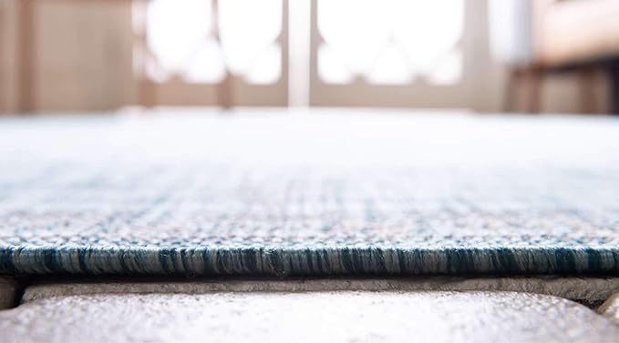 Unique Loom Outdoor Traditional Collection Area Rug - Antique (4' 1" Round, Light Aqua/ Gray)