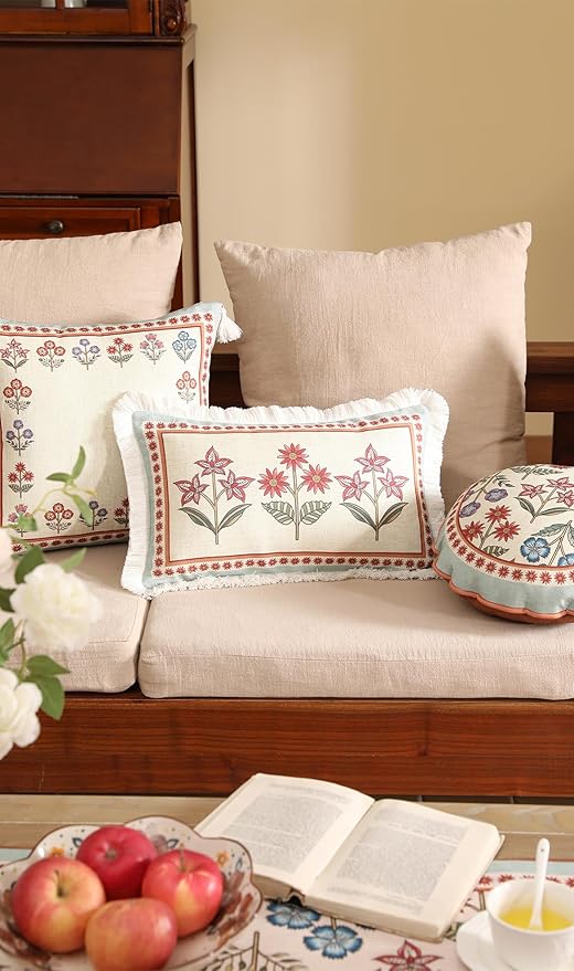 Throw Pillow Covers Set of 4,Cottage Rustic Farmhouse with Wild Flowers Pattern Linen Pillowcases,Decor Lumbar Square Round Pillows Cushion Cover for Couch Sofa Bed Chair Car