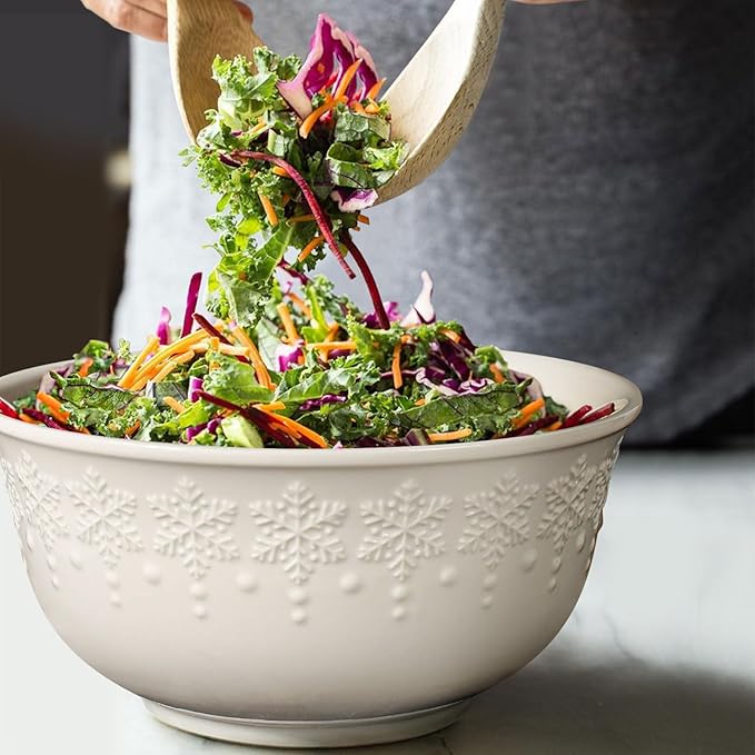 Large Salad Bowls Set of 4, 60oz White Serving Bowls Deep Deep Embossed Ceramic Mixing Bowl for Soup Kitchen, Eating, Ramen, Pasta, Dishwasher & Microwave Safe 8 inch (Snowflake)