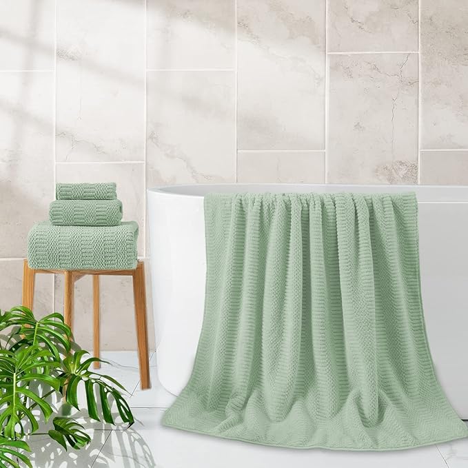 4 Pack Oversized Bath Towels Set 35"x70" Light Green Extra Large Bath Sheet Chair Towels, 600 GSM Ultra Soft and Absorbent Towels for Bathroom, Quick Dry Towel for Gym Hotel Camp Pool