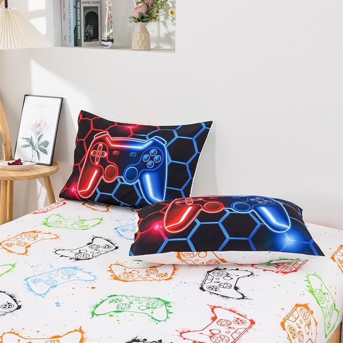 NTBED Game Console Comforter Set for Boys Girls Kids Geometric Lightweight Microfiber Bedding Sets (Red Blue, Full 5Pcs)