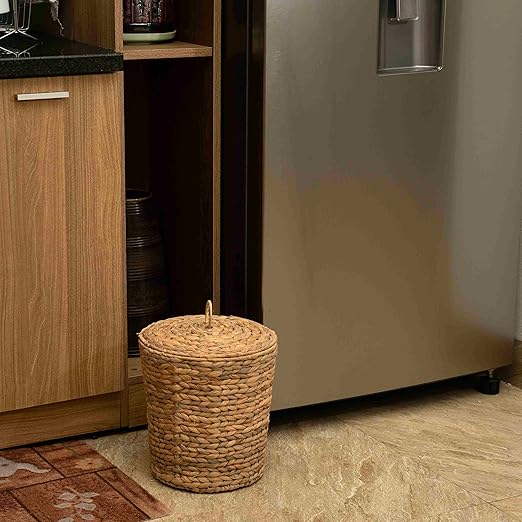 KOLWOVEN Wicker Trash Can with Lid in Bedroom, Bathroom - Trash Can in Office - Boho Woven Wicker Waste Basket - Office Garbage Cans for Under Desk (Water Hyacinth, Medium (D11 X H11))