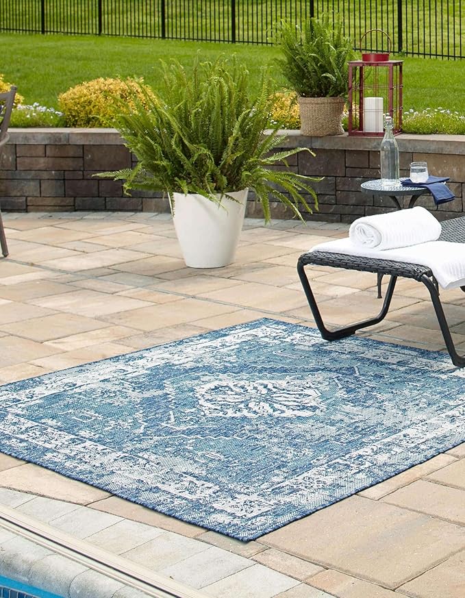 Unique Loom Outdoor Traditional Collection Area Rug - Valeria (7' 10" Square, Blue/ Ivory)