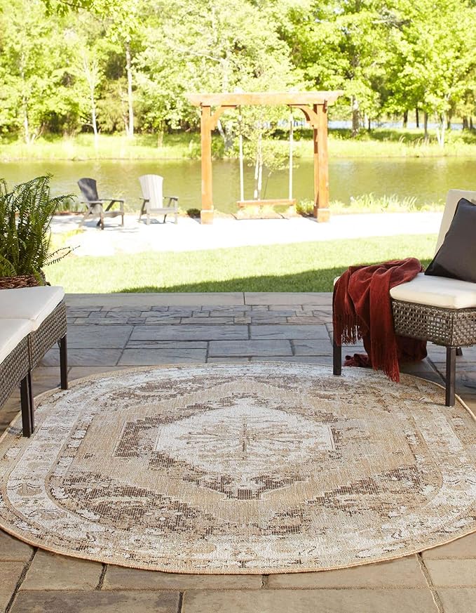 Unique Loom Outdoor Traditional Collection Area Rug - Valeria (7' 10" x 10' Oval, Natural/ Ivory)