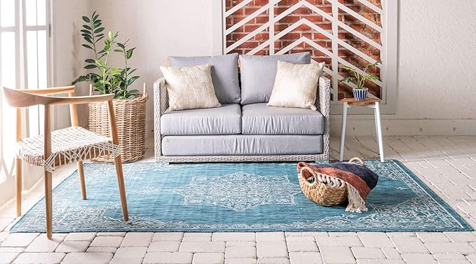 Unique Loom Outdoor Traditional Collection Area Rug - Antique (4' 1" x 6' 1" Rectangle, Teal/ Gray)