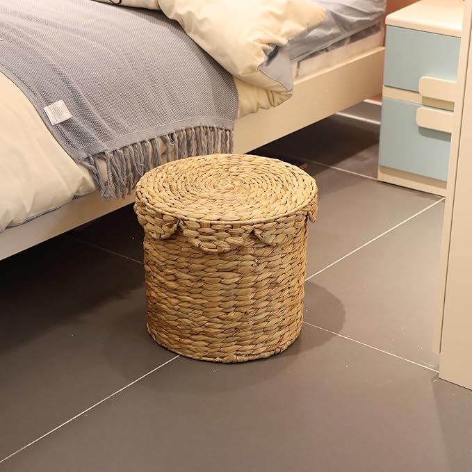 Vintage Woven Storage Basket with Scalloped Lid - Handwoven Water Hyacinth Laundry Hamper for Clothes, Blankets, Toys Organizing - Natural Wicker Basket with Lid (Small Round)