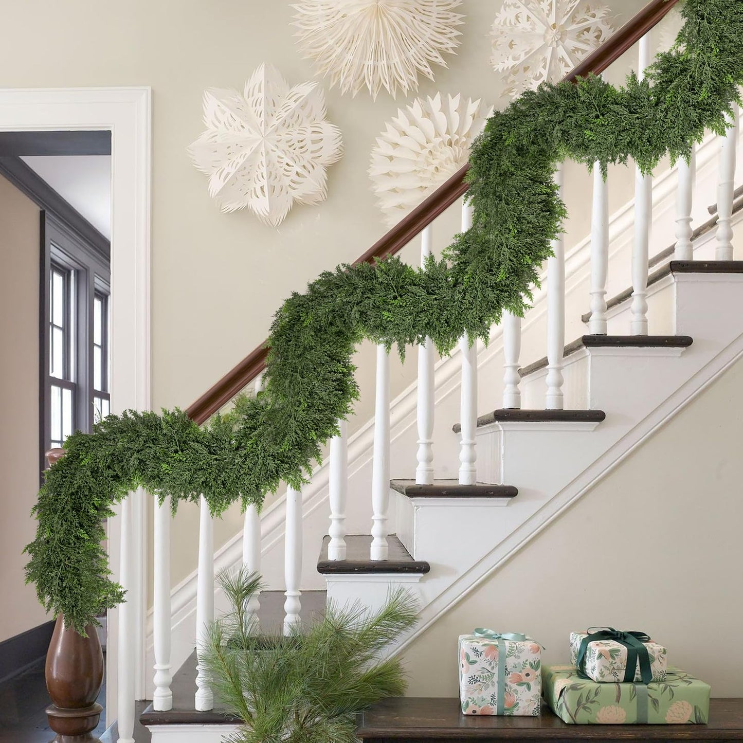 6FT Thick Christmas Garlands with 168 Cedar Branches, Real Touch Green Cedar Garland for Christmas Decorations, Artificial Greenery Garland for Table, Mantle, Wall, Indoor, Outdoor Holiday Decor