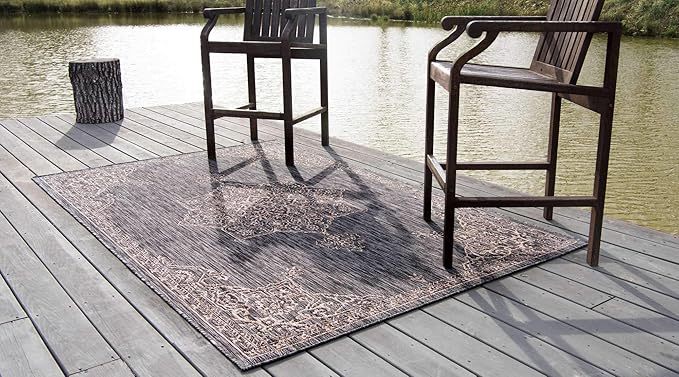 Unique Loom Outdoor Traditional Collection Area Rug - Antique (4' 1" x 6' 1" Rectangle, Charcoal Gray/ Natural)
