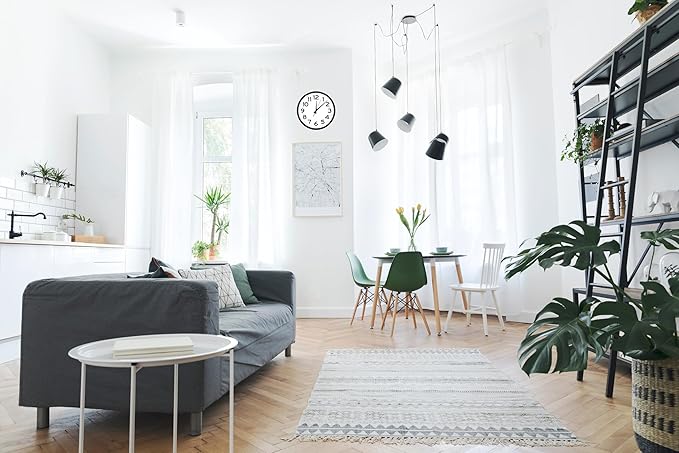 Ultimate Wall Clock | 10 Inch | Round | Quartz | Black | Kitchen | Office | Bedroom | Study | Classic | Indoor | Outdoor | Unbranded | Battery Operated | Modern Décor | Non-Atomic