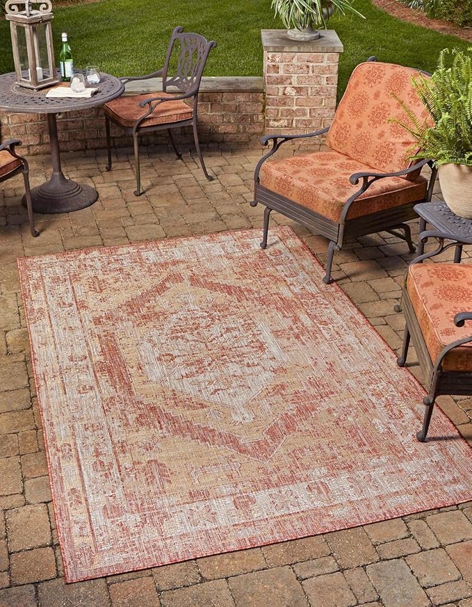 Unique Loom Outdoor Traditional Collection Area Rug - Valeria (7' 10" x 11' Rectangle, Rust Red/ Ivory)