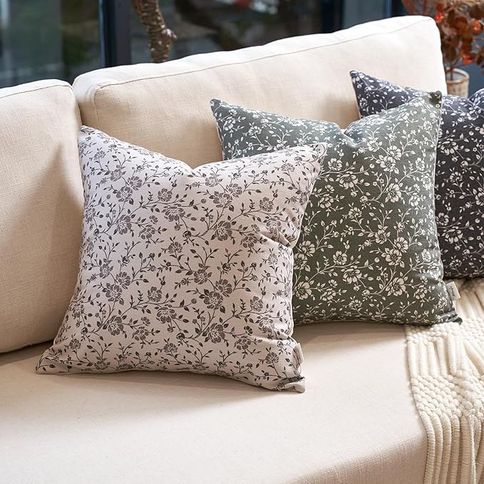 Alerfa Set of 2 Floral Pillow Covers 18x18, Vintage Block Print Throw Pillow Covers Decorative Farmhouse Accent Couch Pillows for Living Room Bedroom, Haze Green