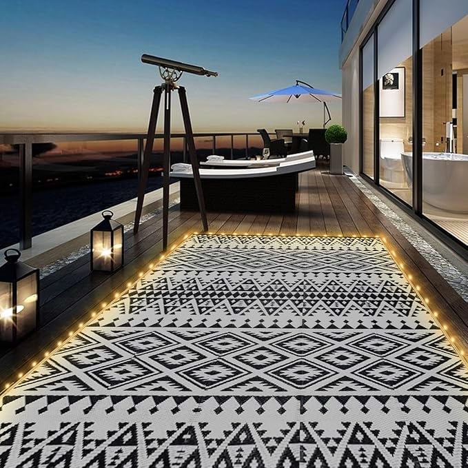 8x10ft Waterproof Outdoor Rug with LED Lights, Bohemia Reversible Plastic Straw Mat for Patio RV Camping Picnic Balcony Beach Deck Indoor Outdoor Carpet, Black&White