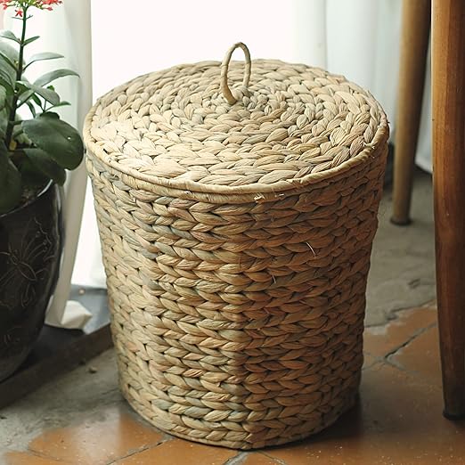 KOLWOVEN Wicker Trash Can with Lid in Bedroom, Bathroom - Trash Can in Office - Boho Woven Wicker Waste Basket - Office Garbage Cans for Under Desk (Water Hyacinth, Medium (D11 X H11))