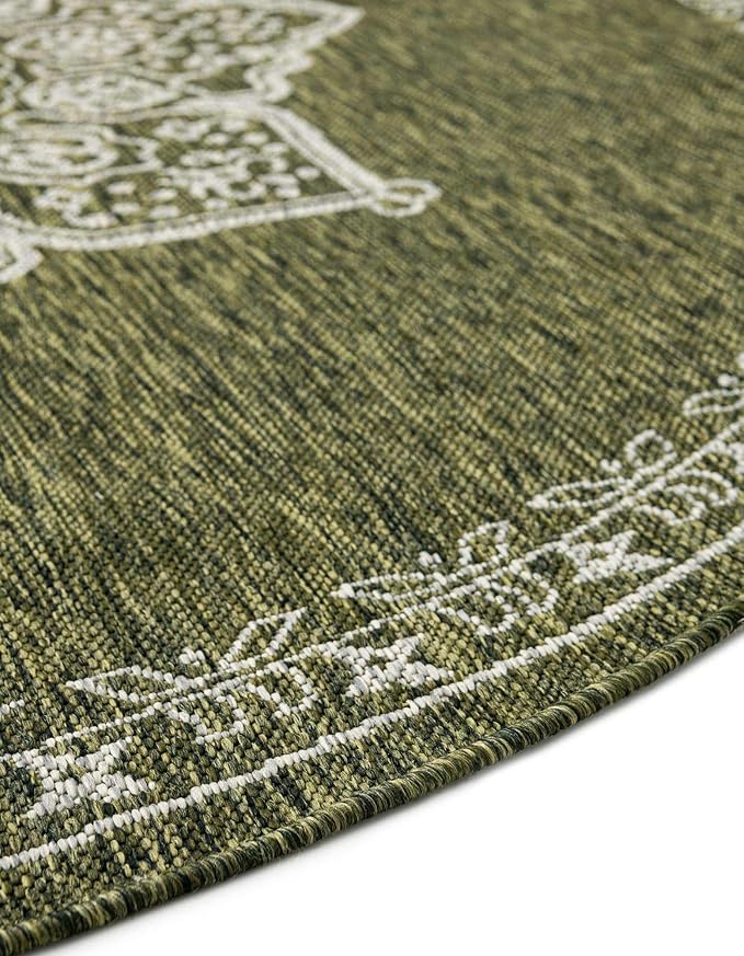 Unique Loom Outdoor Traditional Collection Area Rug - Antique (7' 10" Round Green/Ivory)