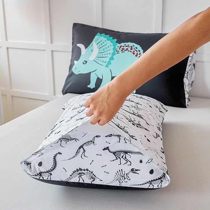 RYNGHIPY Dinosaur Bedding Set - Twin Size Kids Comforter Set for Boys & Girls - Soft, Breathable, Cute Dinosaur Bed Set for All Season (Black, Twin)