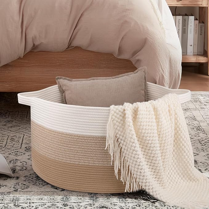 OIAHOMY Extra Large Storage Basket, 23" x 13" Woven Blanket Storage for Living Room, Round Laundry Basket for Pillow-Gardient Light Brown