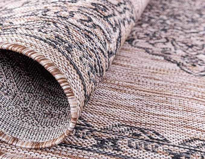 Unique Loom Outdoor Traditional Collection Area Rug - Antique (4' 1" x 6' 1" Rectangle, Beige/ Black)