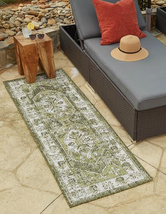 Unique Loom Outdoor Traditional Collection Area Rug - Valeria (2' 7" x 12' 2" Runner, Green/ Light Green)
