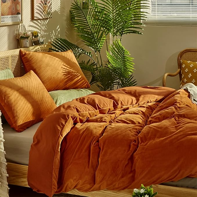 Burnt Orange Velvet Comforter Set Queen – 3-Piece Luxuriously Solid Soft Plush Bedding Set Cozy Fluffy Quilt with 2 Pillowcases Stylish All-Season Warm Comforter