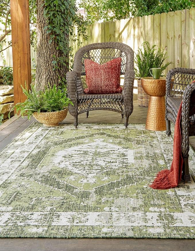 Unique Loom Outdoor Traditional Collection Area Rug - Valeria (9' x 12' 2" Rectangle, Green/ Light Green)