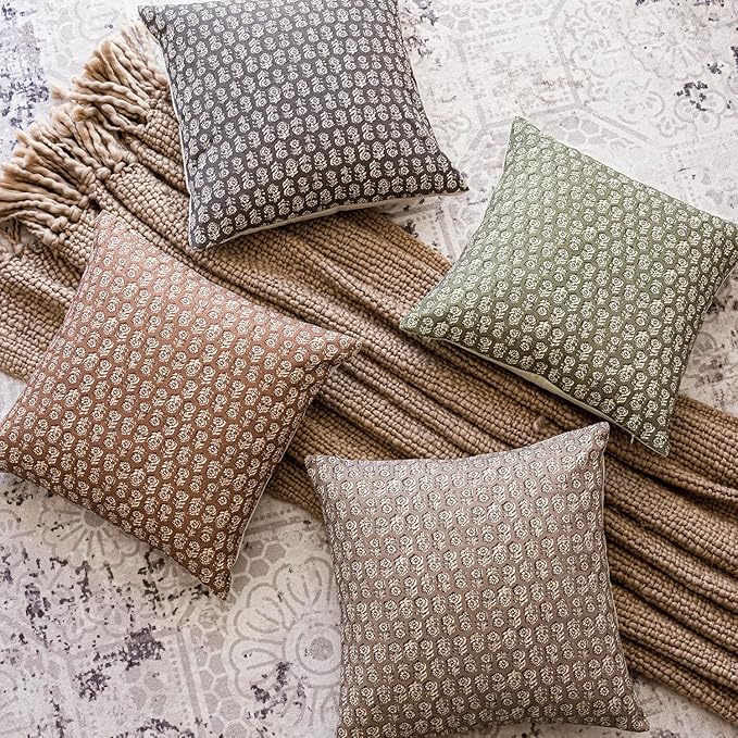 Foindtower Set of 2 Decorative Vintage Floral Print Throw Pillow Covers Neutral Modern Farmhouse Cushion Covers Boho Home Decor for Sofa Couch Chair Bedroom Living Room Outdoor,22×22 Inch,Sage Green