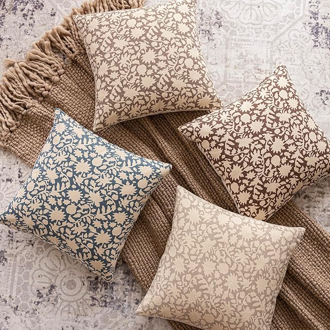 Foindtower Set of 2 Decorative Neutral Floral Throw Pillow Covers Accent Farmhouse Cushion Covers Boho Vintage Pillowcase for Couch Sofa Bedroom Living Room Home Decor Outdoor,24×24 Inch,Dusty Blue