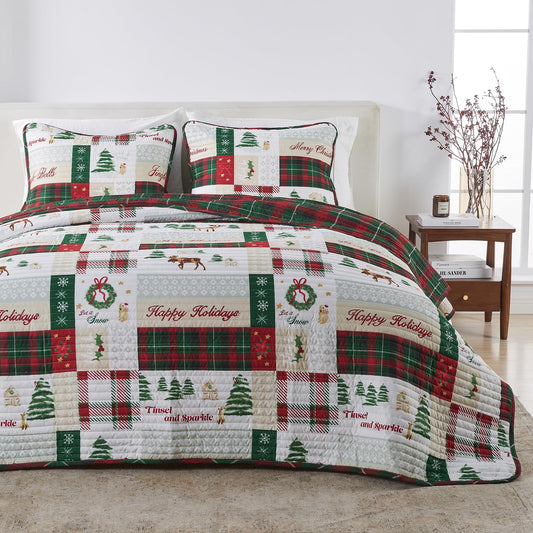 Great Bay Home Full/Queen Size Christmas Quilt Set with Shams - Vibrant, Cheerful, Christmas Prints - Reversible Holiday Seasonal Bedspread with Matching Shams (Full/Queen, Holiday Patchwork)
