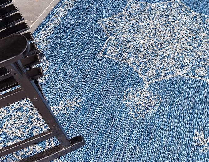 Unique Loom Outdoor Traditional Collection Area Rug - Antique (4' 1" x 6' 1" Rectangle, Blue/ Gray)