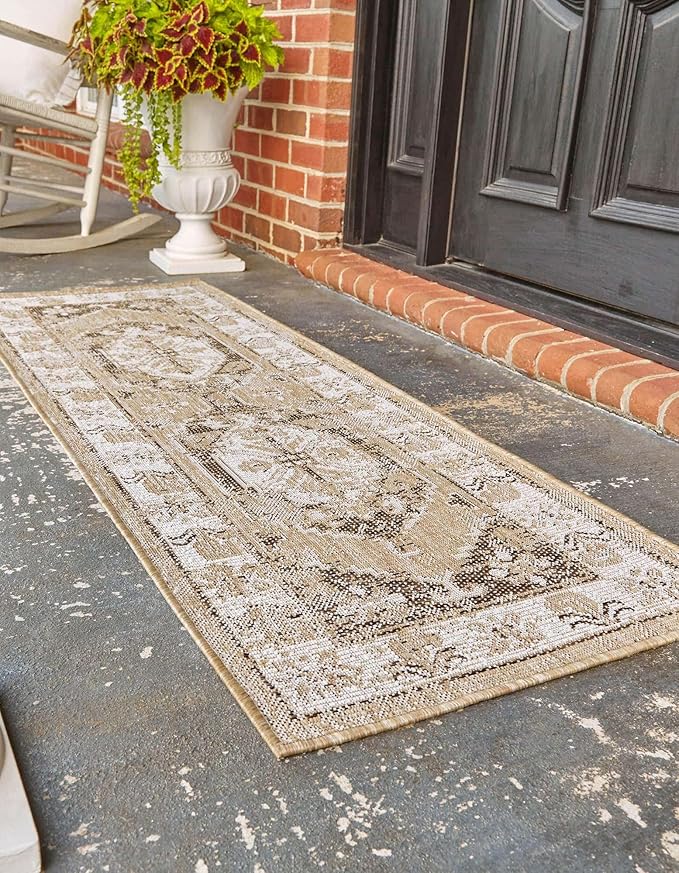 Unique Loom Outdoor Traditional Collection Area Rug - Valeria (2' x 7' 10" Runner, Natural/ Ivory)