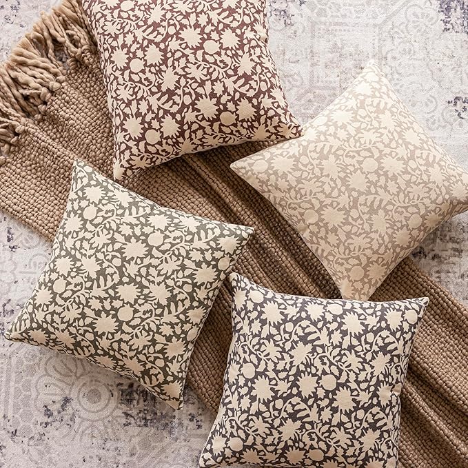 Foindtower Set of 2 Decorative Neutral Floral Throw Pillow Covers Accent Farmhouse Cushion Covers Boho Lumbar Pillowcase for Couch Sofa Bedroom Living Room Home Decor Outdoor,12×20 Inch,Ivory Beige