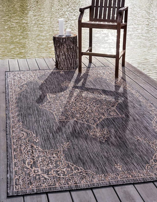 Unique Loom Outdoor Traditional Collection Area Rug - Antique (6' 1" x 9' Rectangle, Charcoal Gray/ Natural)